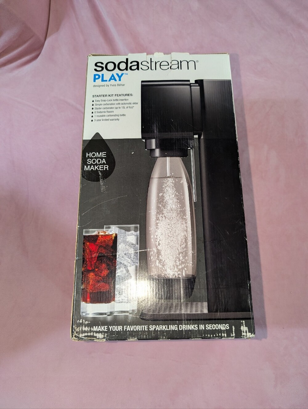 SodaStream Play Home Soda Maker in Black Gently Used With Bottle In Box - Picture 7 of 8